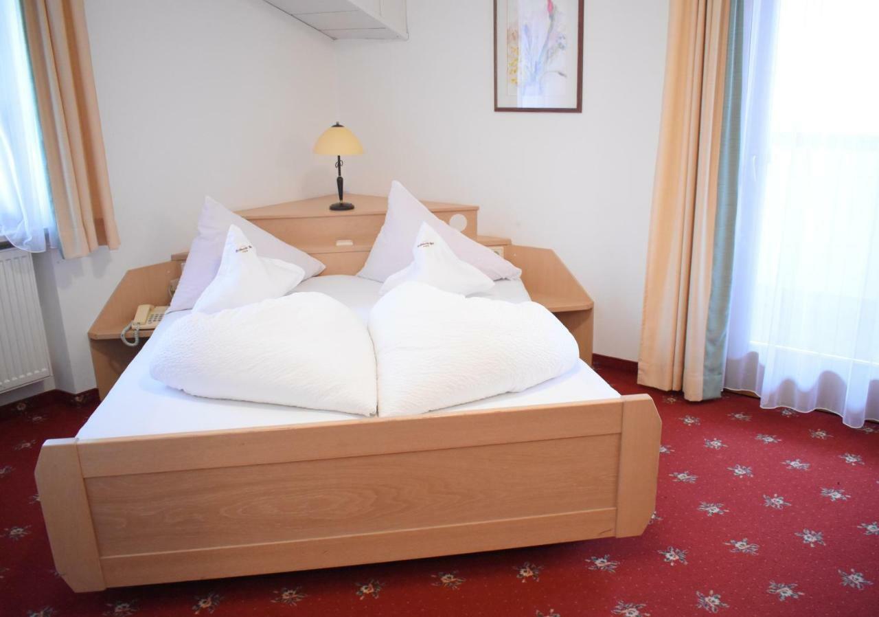 רודנגו Hotel Nussbaumerhof *** מראה חיצוני תמונה